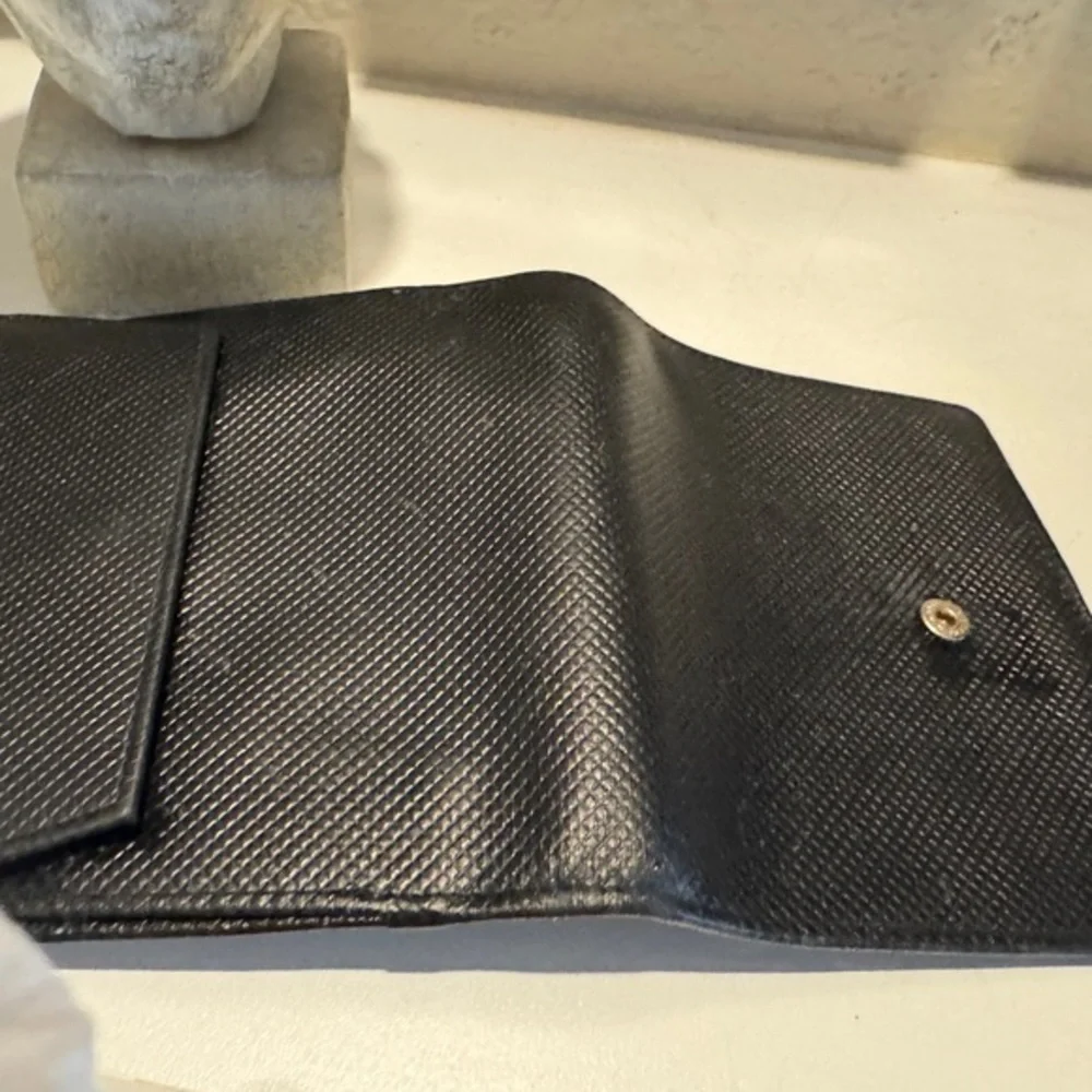 Neiman Marcus Collection‎ Black Textured Wallet